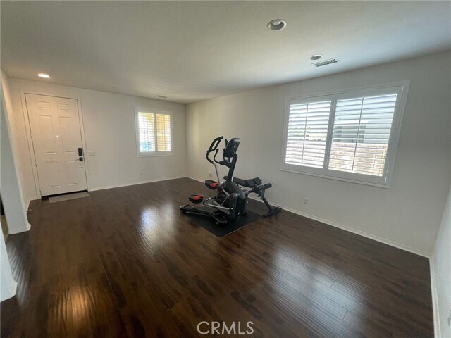 Building Photo - 29150 Edgewood Dr
