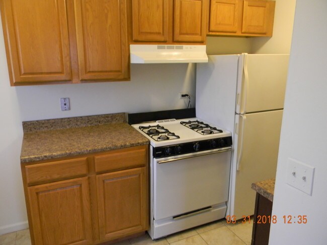 Building Photo - 331 Hawthorne Cir