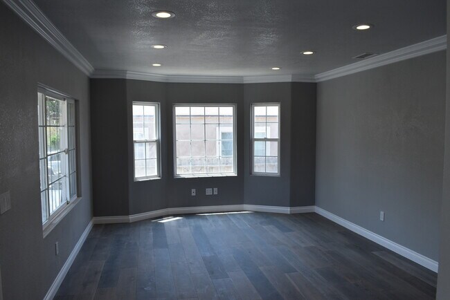 Foto del edificio - 3 Bedroom Remodeled Home in San Diego