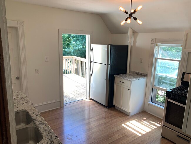 Foto del edificio - 3117 Harriet Ave