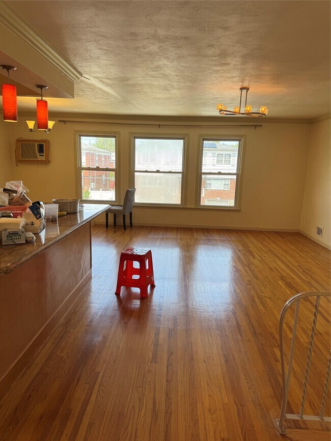 Foto del edificio - 147-40 28th Ave