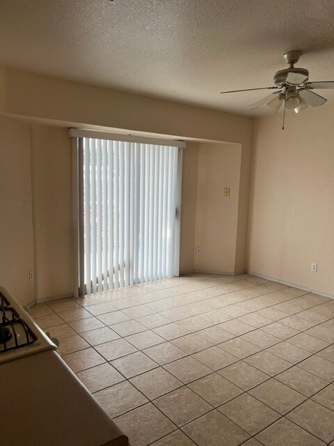 Building Photo - 12591 Kari Anne Dr
