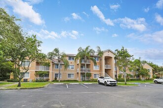 Building Photo - 171 SW Palm Dr Building Photo - 171 SW Palm Dr