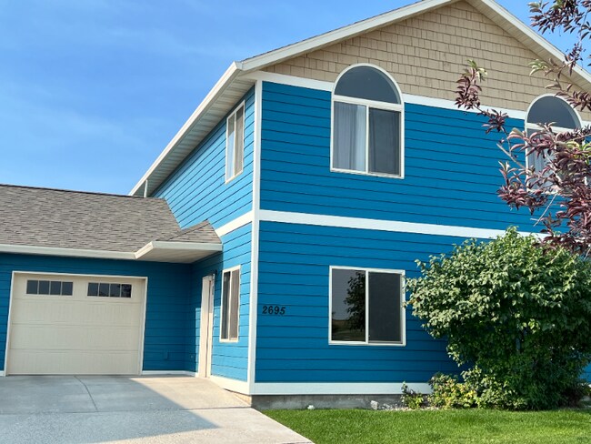 Building Photo - 2695 Shodair Dr