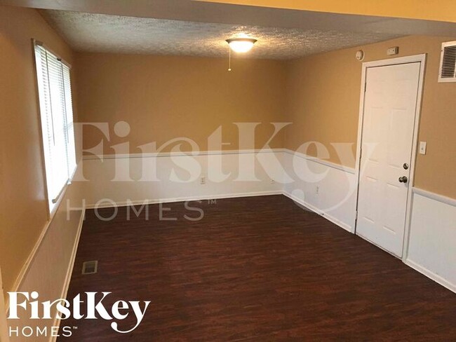 Building Photo - 10019 Catalina Dr