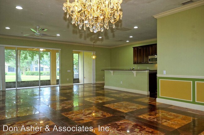 Foto del edificio - 3 br, 2.5 bath House - 3015 Metro Sevilla ...