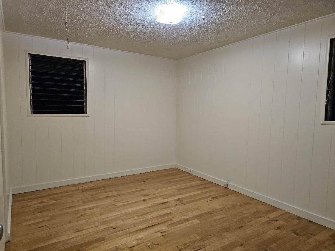 Building Photo - 19 Loulu Ln