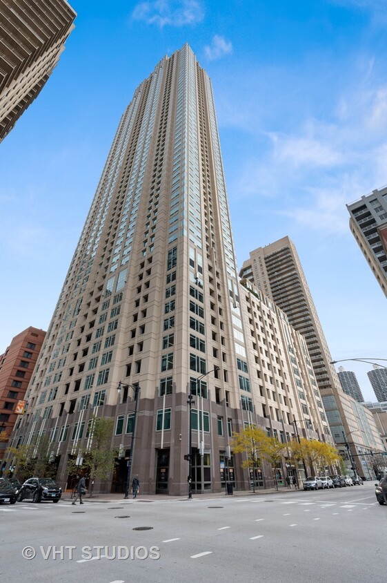 Foto principal - 33 W Ontario St