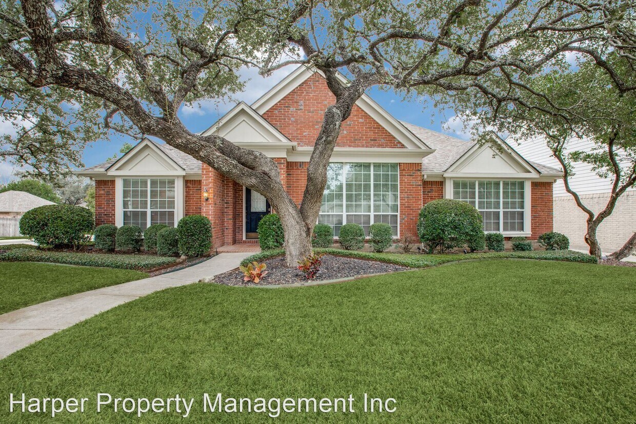 4 br, 2.5 bath House 13823 Shavano Glenn House Rental in San