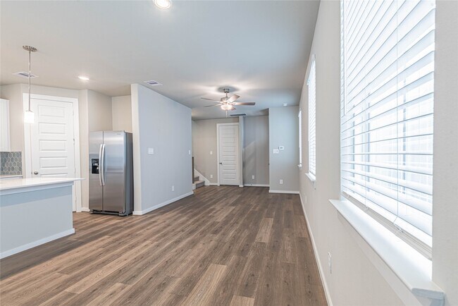 Foto del edificio - 4109 Fig Grv St