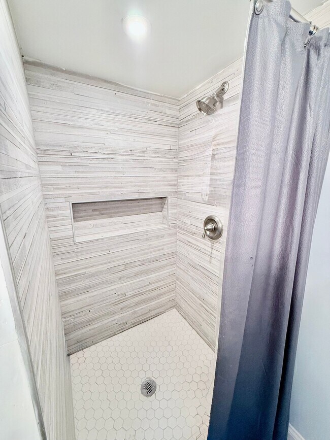 Foto del edificio - 994 Overbrook Cir