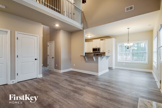 Building Photo - 341 Cranbrooke Dr
