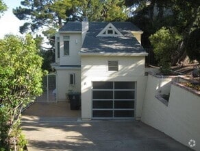 Building Photo - 8 Mounds Rd