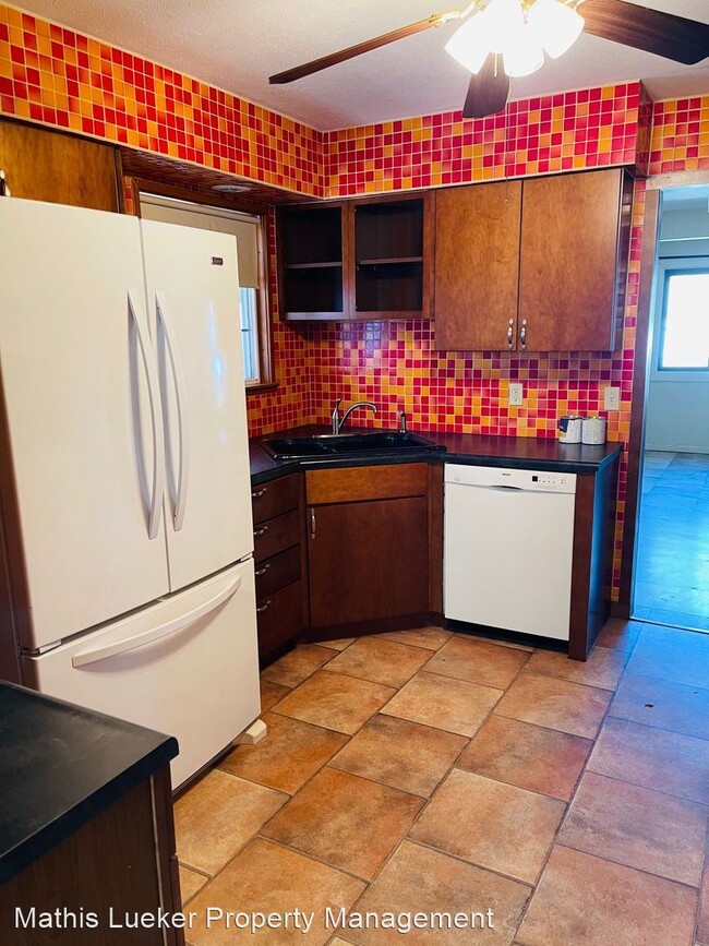 Building Photo - 3 br, 2 bath House - 1405 W. 17th