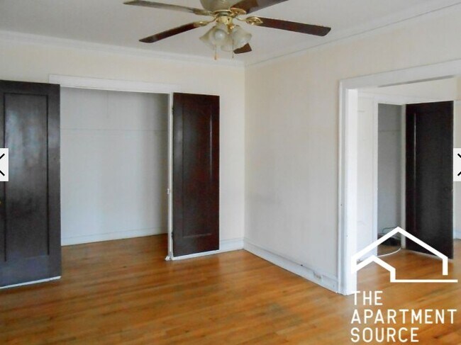 Photo - 2000 W Foster Ave Apartment