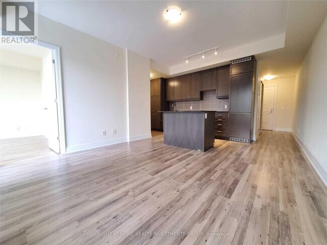 Photo du bâtiment - 9075-9075 Jane St