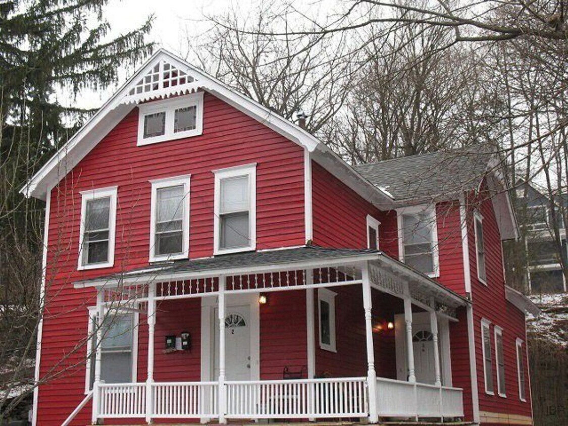 113 N. Quarry St. Apartment for Rent in Ithaca, NY