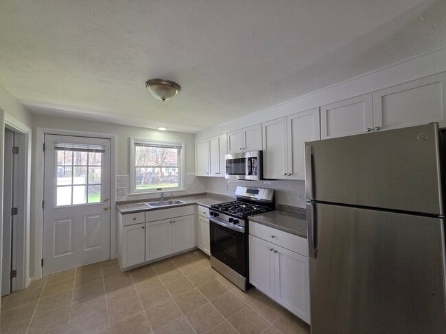 Foto del edificio - 196 Manzella Ct