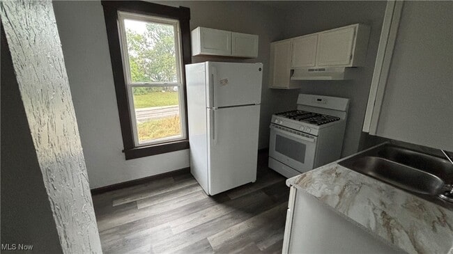 Building Photo - 814 Lovett Pl