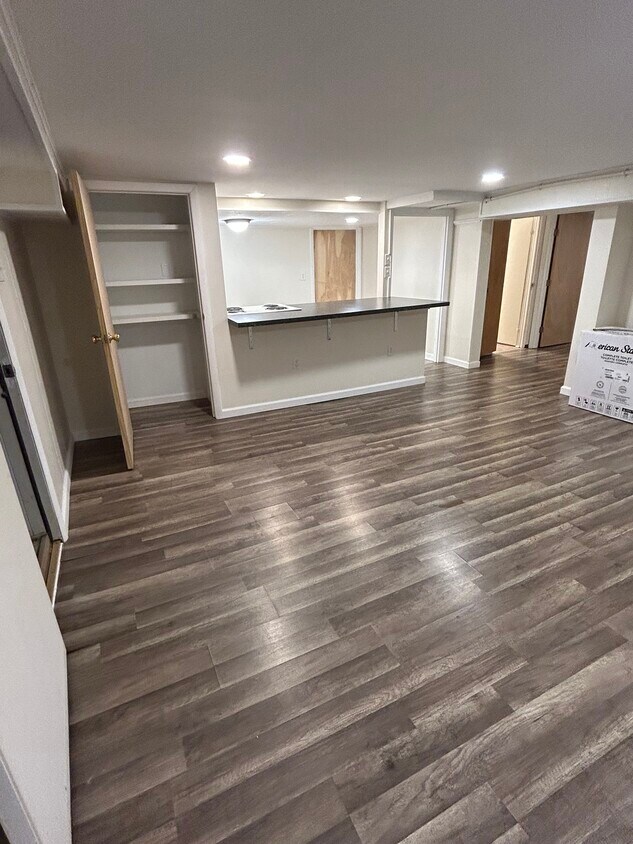 Foto del edificio - 400 E Maple St