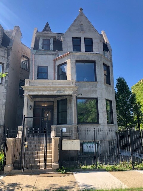 Foto del edificio - 3541 W Jackson Blvd