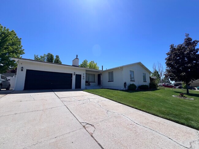 Building Photo - 760 N 1150 E