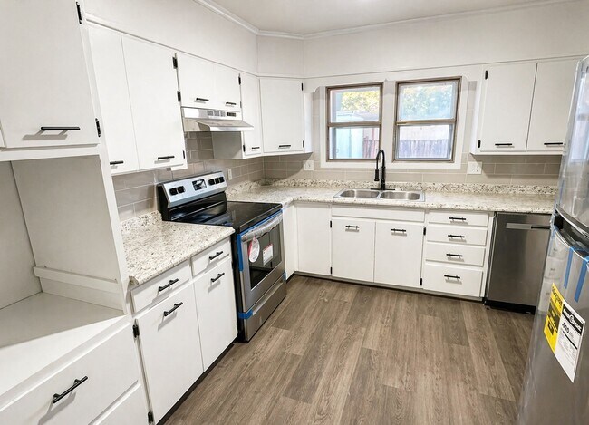 Foto del edificio - 2317 Cedar St