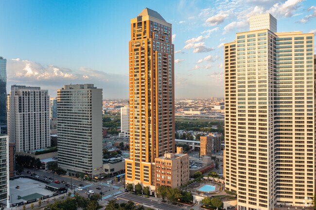 Building Photo - The Columbian