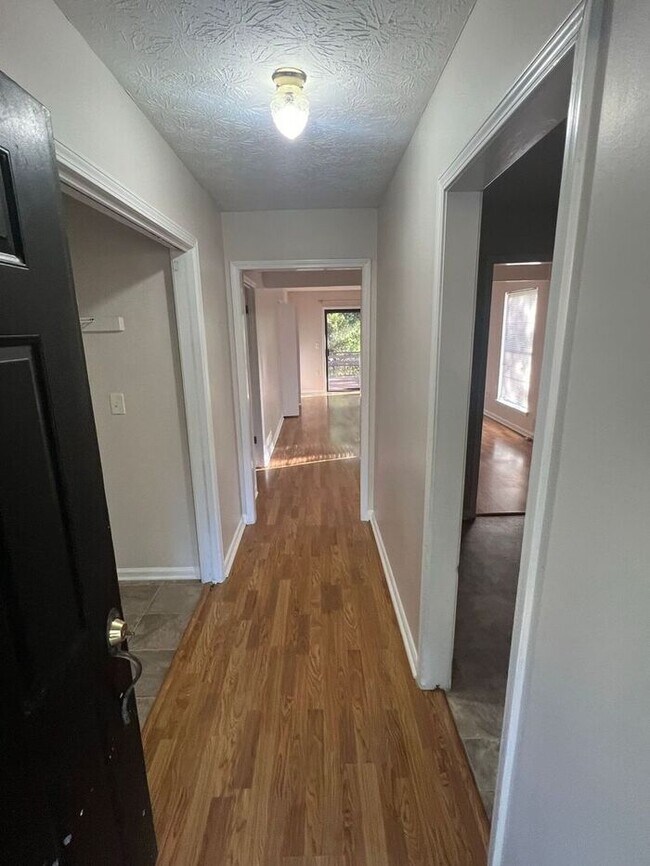 Foto del edificio - NOW READY!!! Cozy ranch 2 bedroom 1.5 bath...