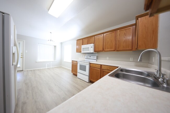 Foto del edificio - 5213 Donegal Bay Ct