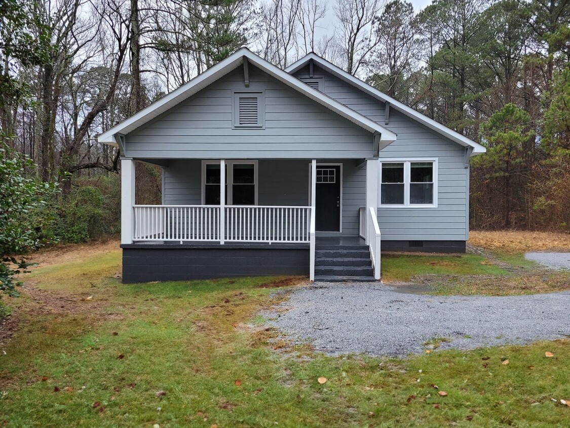 Primary Photo - Totally Updated 3 BR 1 BA in Newnan