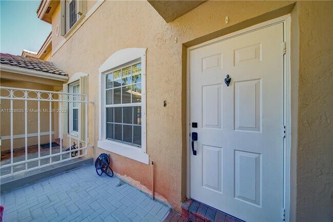 Foto del edificio - 2210 NW 171st Terrace