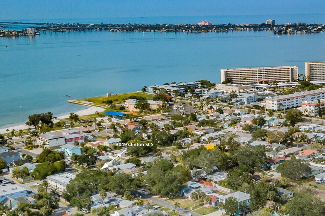 3049 Clinton St S, Gulfport, FL 33707 House Rental in Gulfport, FL