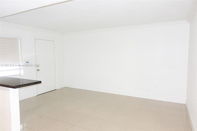 Building Photo - 3901 SW 112th Ave
