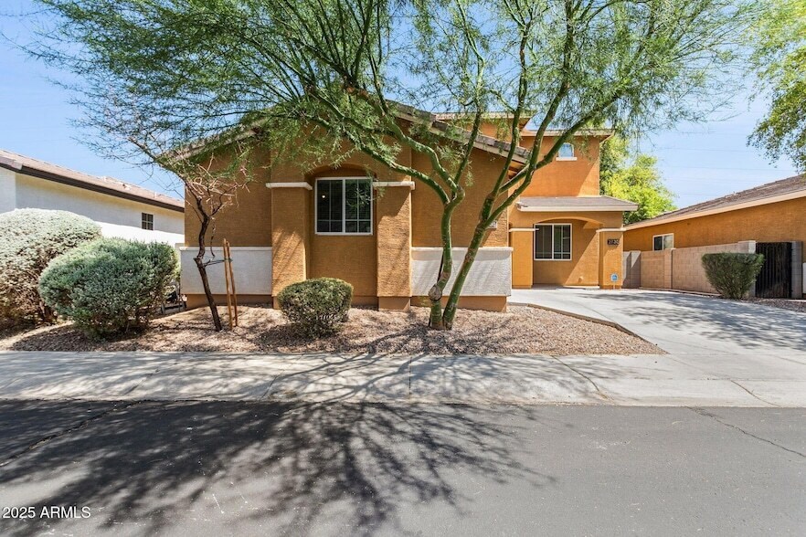 Foto principal - 2730 E Ellis St