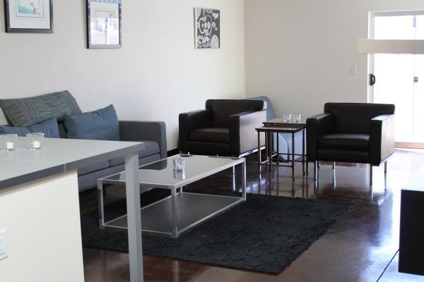 Foto principal - 701 Shadow Ln