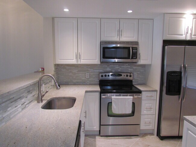 Foto del edificio - 21951 Soundview Terrace