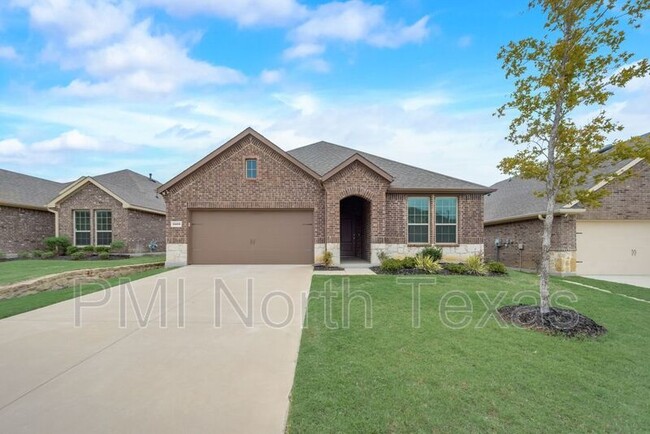 Building Photo - 3509 Comal Dr