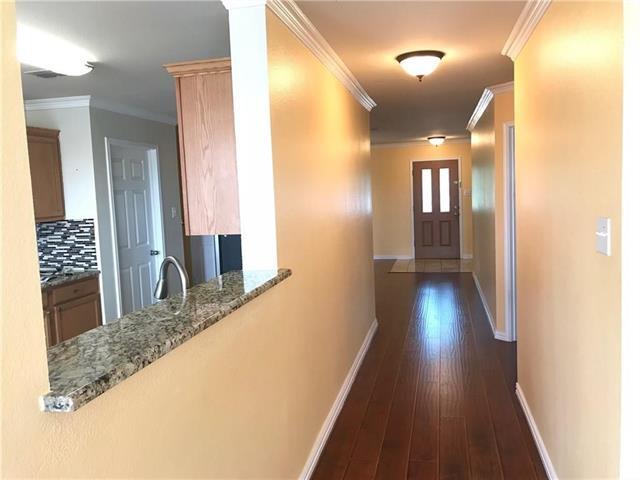 Building Photo - 3009 Meadow Bluff Dr