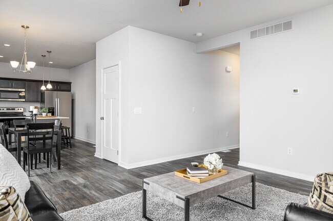 Building Photo - 16637 Goodman Dr