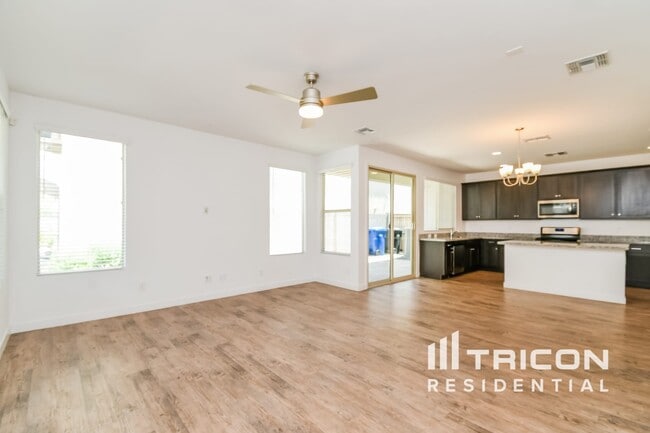 Building Photo - 4811 S Nageli