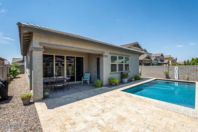 Building Photo - 3924 E Pinto Dr