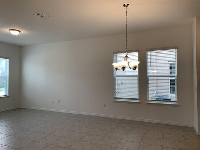 Foto del edificio - 10360 Austrina Oak Lp