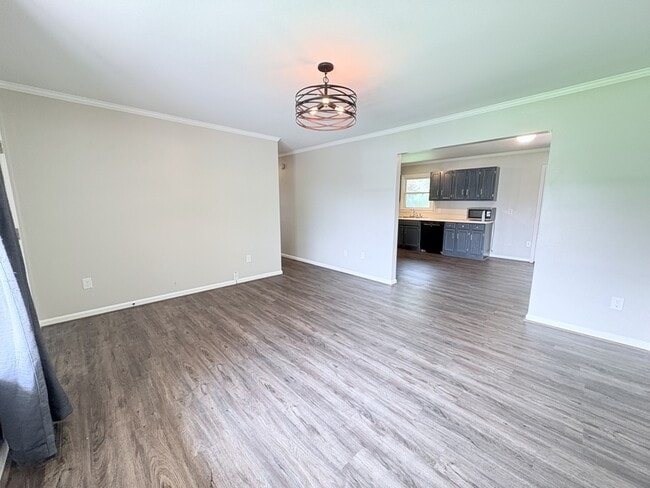 Building Photo - 4077 Brookfield Dr