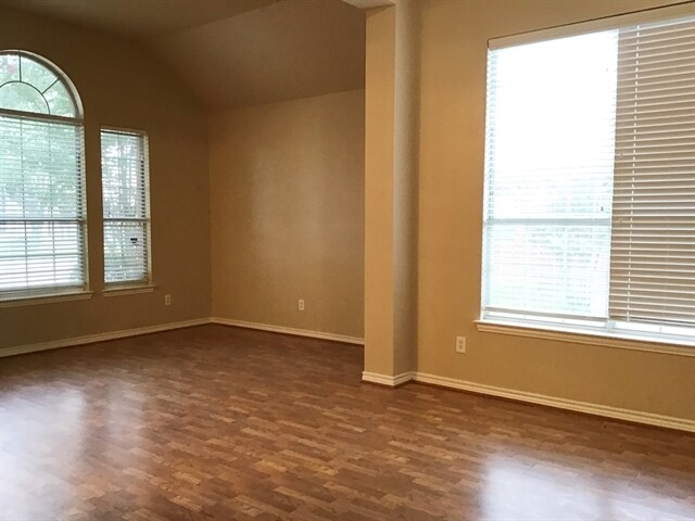 Foto del edificio - 2306 Valley Creek Drive