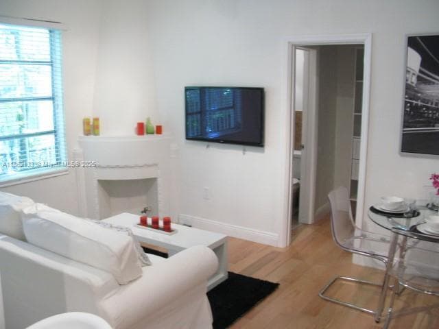 Foto del edificio - 1525 Meridian Ave