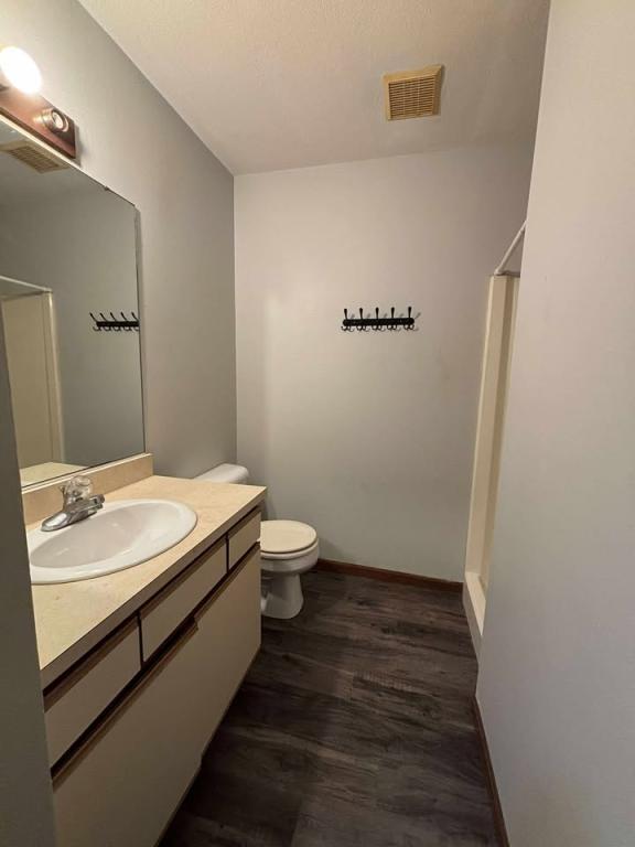 Building Photo - 1610 Tippecanoe Dr