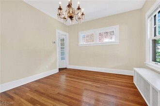 Building Photo - 3025 Meadowbrook Blvd