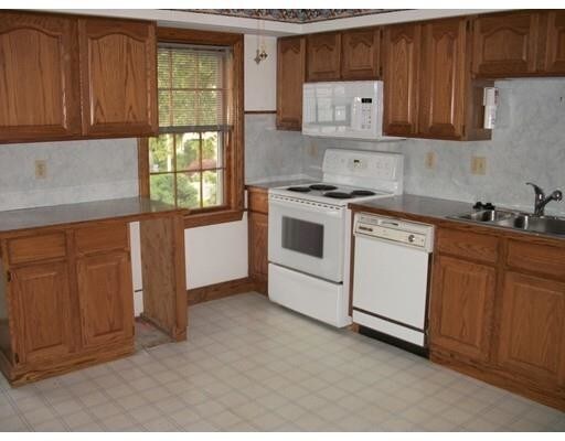 Building Photo - 25 Pleasant St