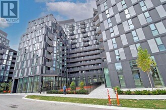 Building Photo - 30 Tretti Wy